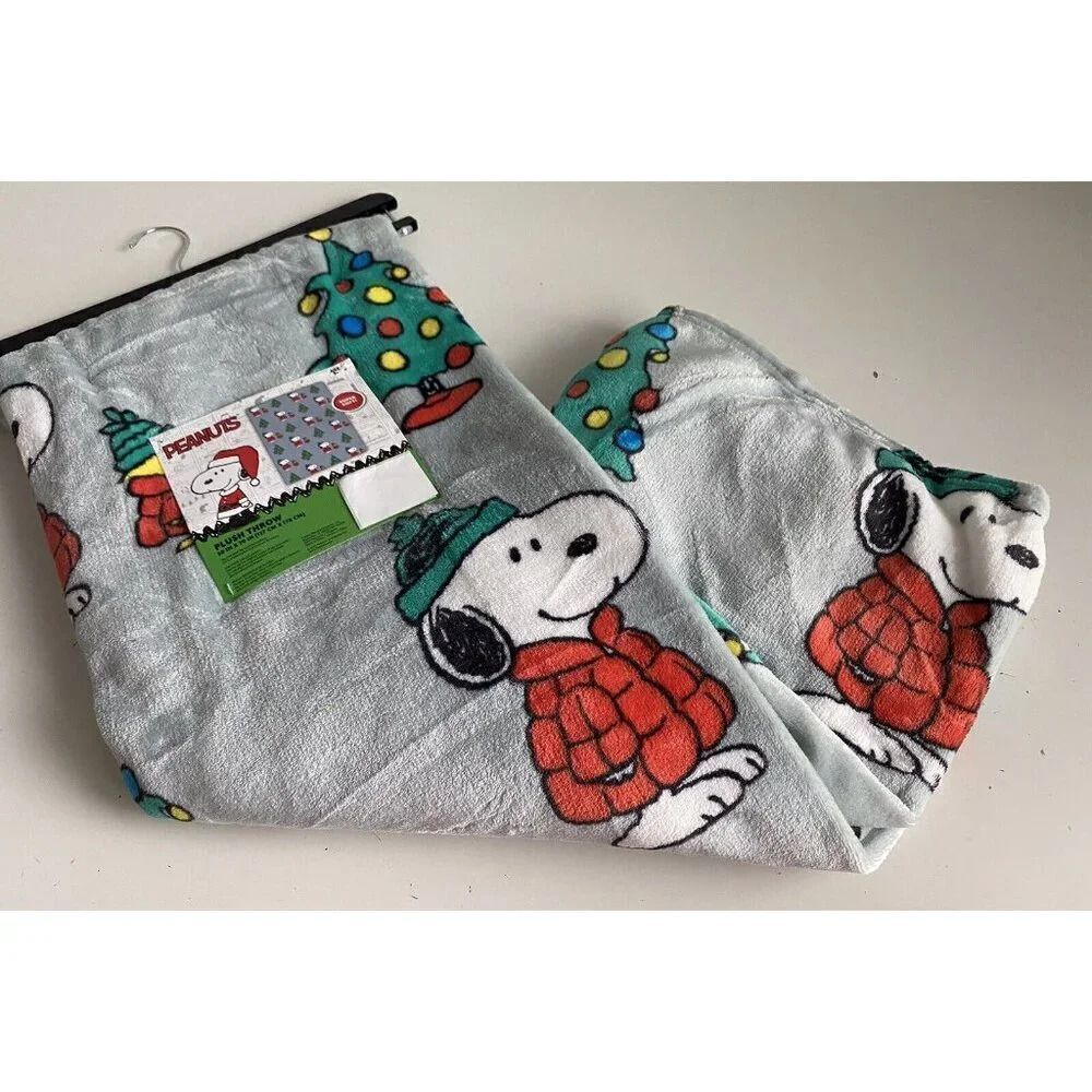 Peanuts Snoopy Puffer Jacket Woodstock Puffy Coat Soft Throw Blanket‎ 50 X 70”